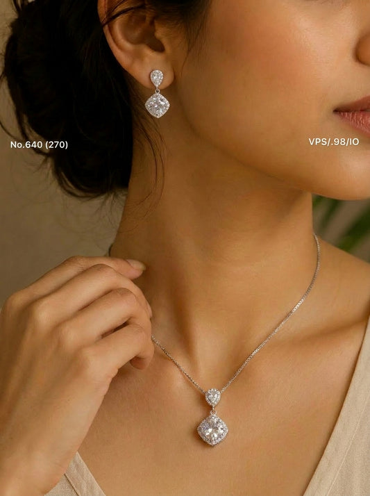 Moonlisse silver pendant set for women