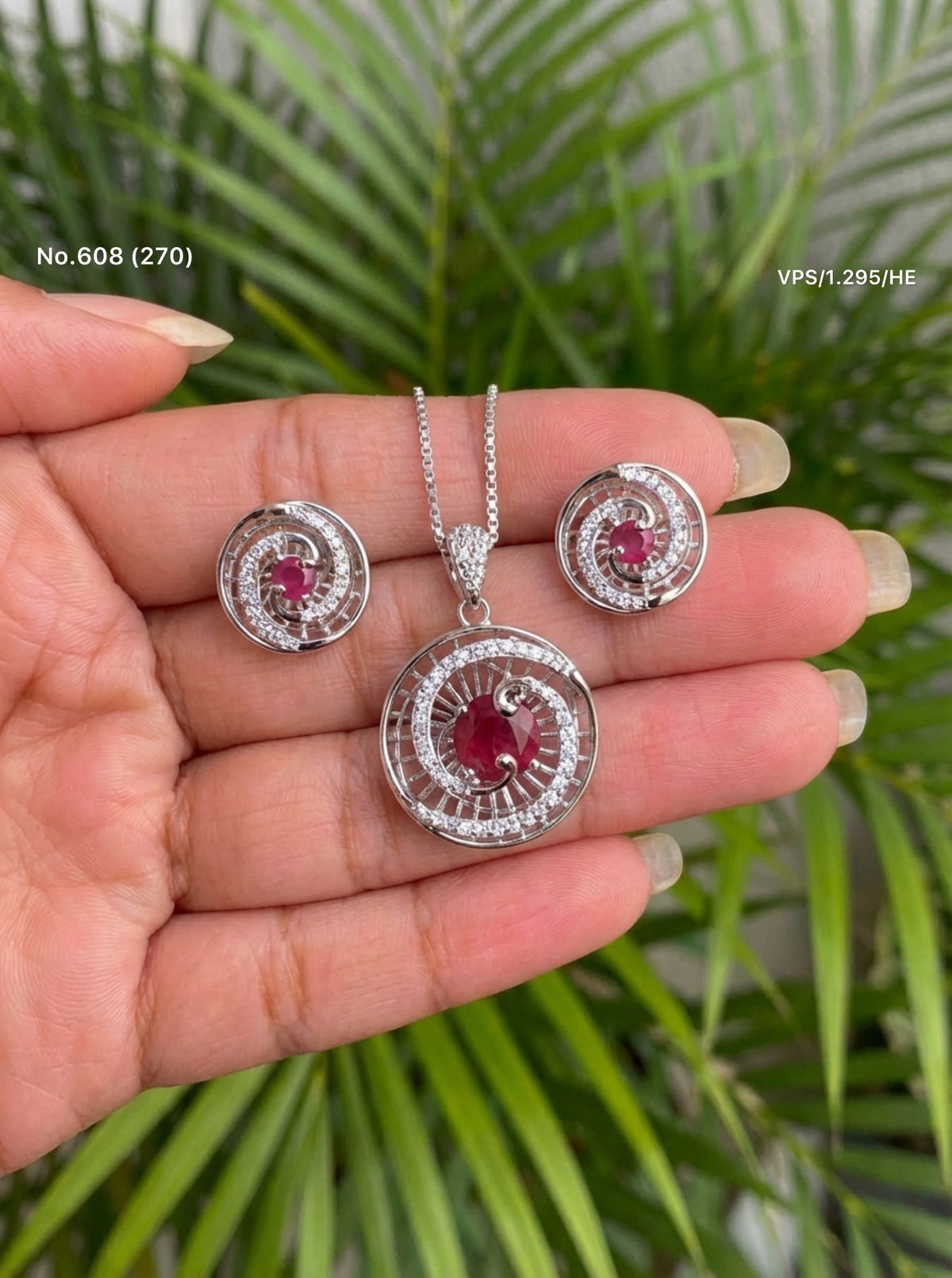 Crimson beauty silver pendant set for women