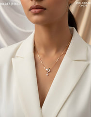 Celeste pearl silver chain pendant