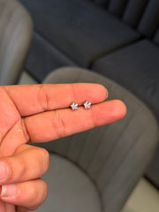 Aashi  beam silver stud