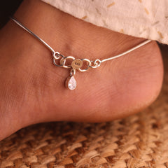 Rosy spectrum silver anklet for women