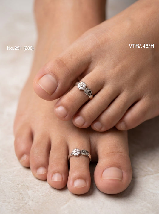 Onyx glow silver toerings for women