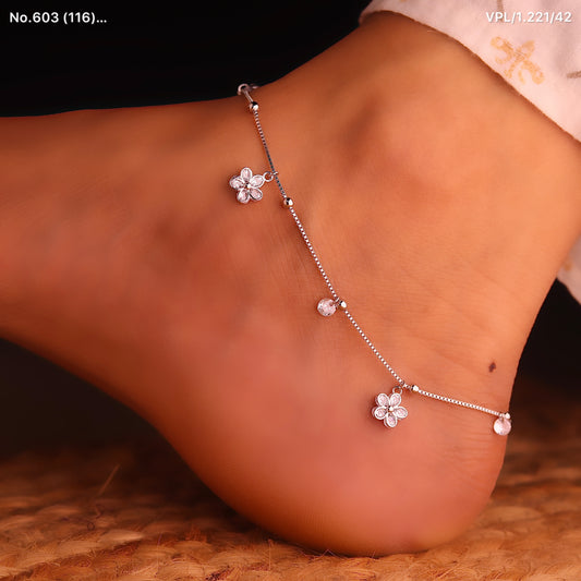 Gleaming Petal Charm Payal”