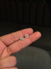 Vamika silver stud