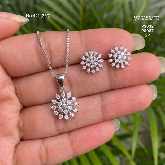 Daisy spark silver pendant set for women
