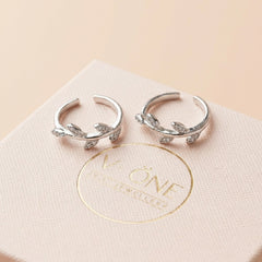 Shimmer leaf silver toerings for women