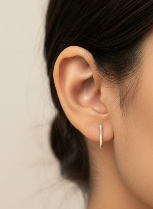 Shimmer silver stud