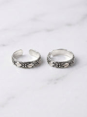 Sarika oxidised silver toerings for women