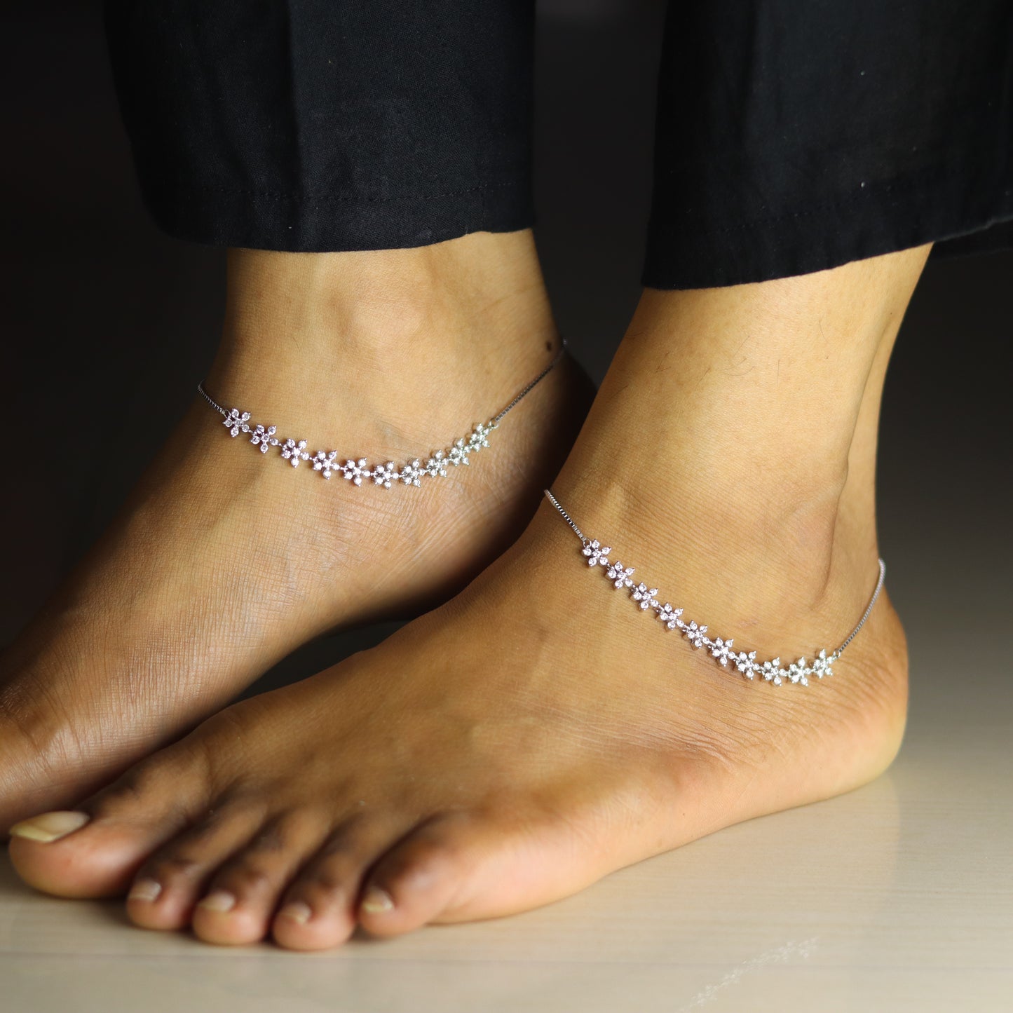 Silver Blossom Women's Payal