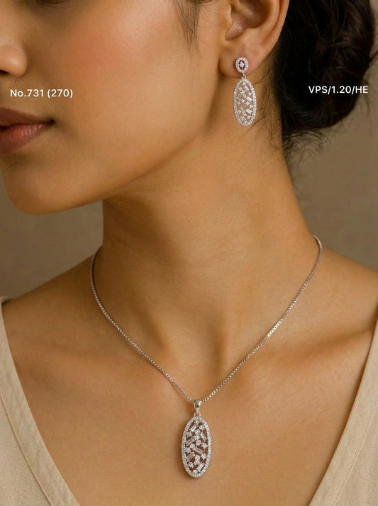 Moonique silver pendant set for women