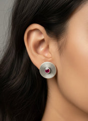 Pure radiance stone silver stud
