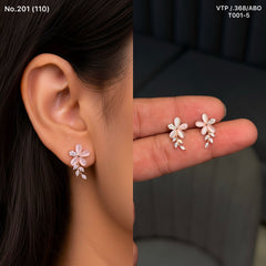 Isha Glow silver Stud