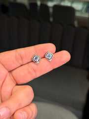 Heritage block silver stud