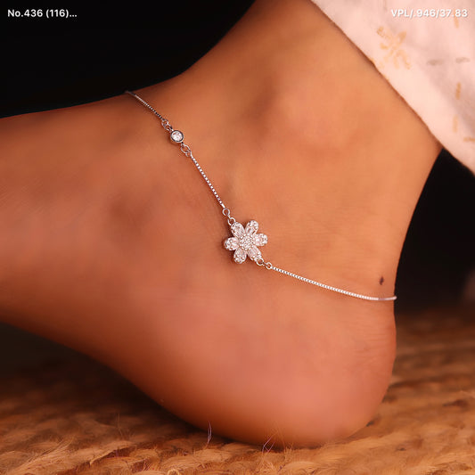 Shining Blossom Sleek Silver Anklet
