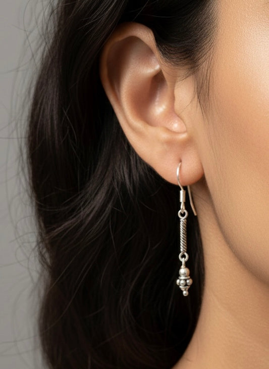 Gleaming veil silver earrings