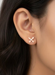 Vira gleam silver stud