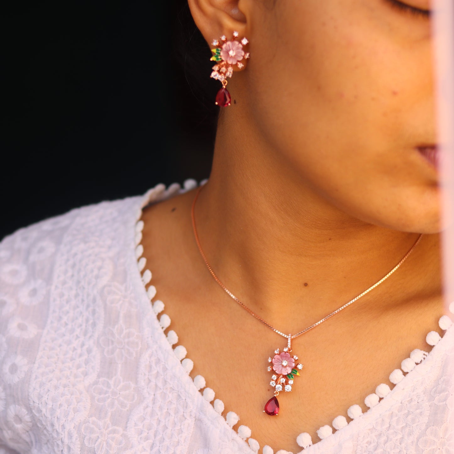 Rosy Flower MOP Pendant Set