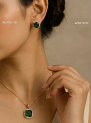 Emerald glow silver pendant set for women