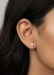 Tiny pearls silver studs
