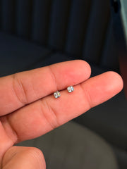 White lustre silver stud