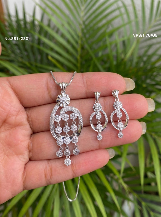 Diamond bloom silver pendant set for women