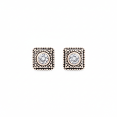 Garnet silver stud