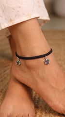 Charming Colour Bloom Silver Black Thread Payal for Women