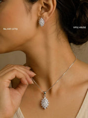 Silver glitz pendant set for women