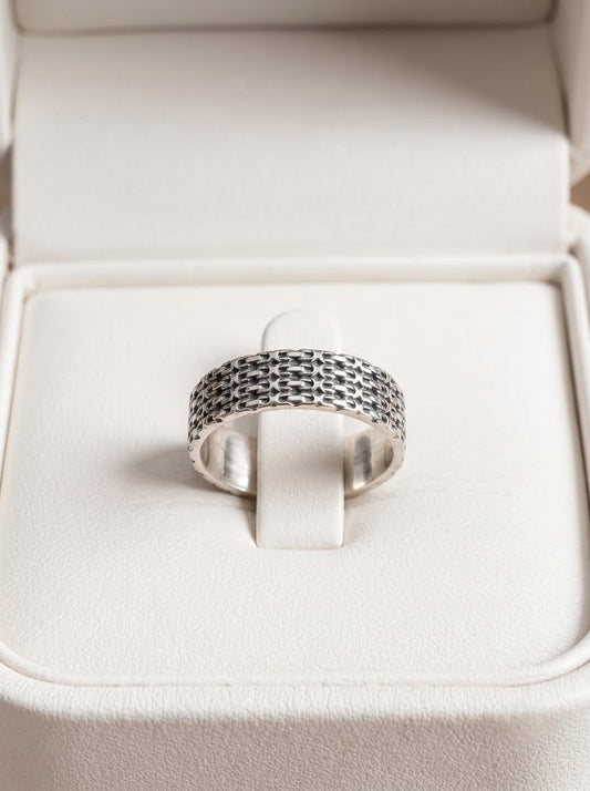 Silver touch men’s ring