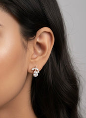 Drop gleam silver stud