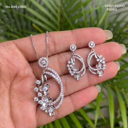 Crysta ivy silver pendant set for women