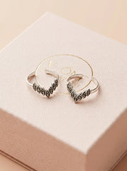 Grace knot silver toerings for women