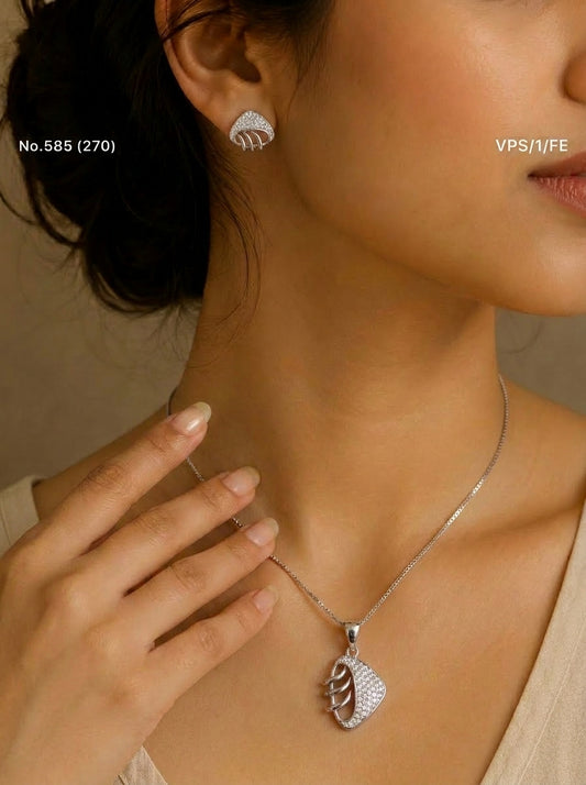 Lunorique silver pendant set for women