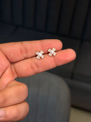 Regal pearl bloom silver stud