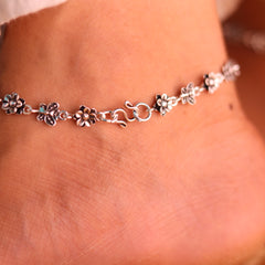 Silver Oxidized Blossom payal