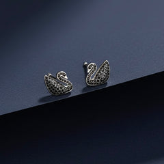 Amethyst swan silver stud