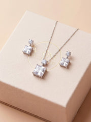 Novelle spark silver pendant set for women