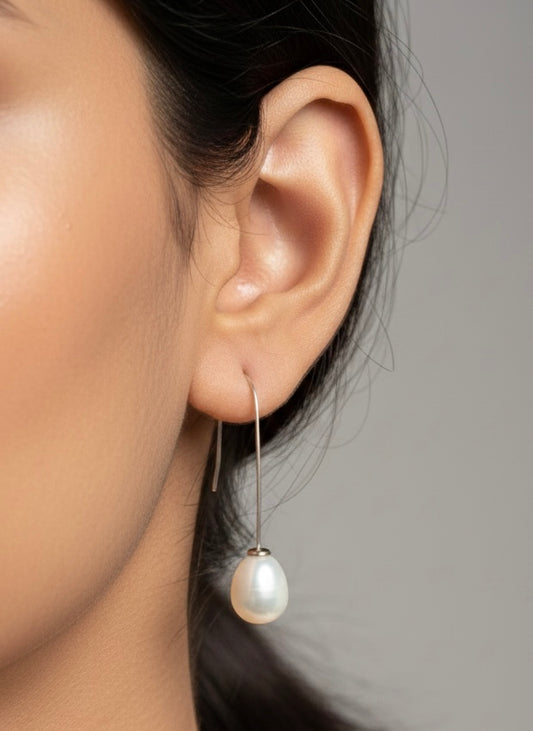 Pearl drift silver earrings