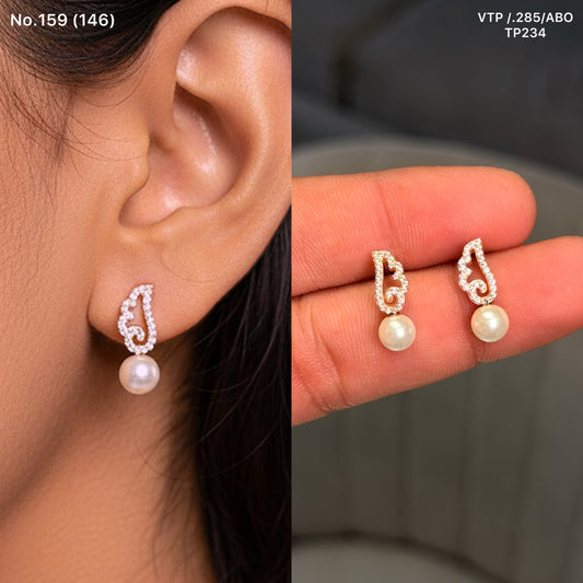 Meira bloom silver stud