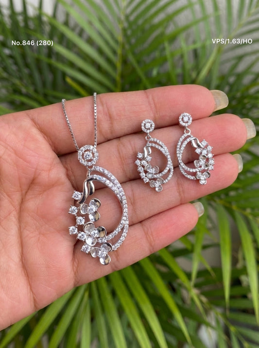 Crysta ivy silver pendant set for women