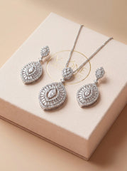Celestial drop shine silver pendant set