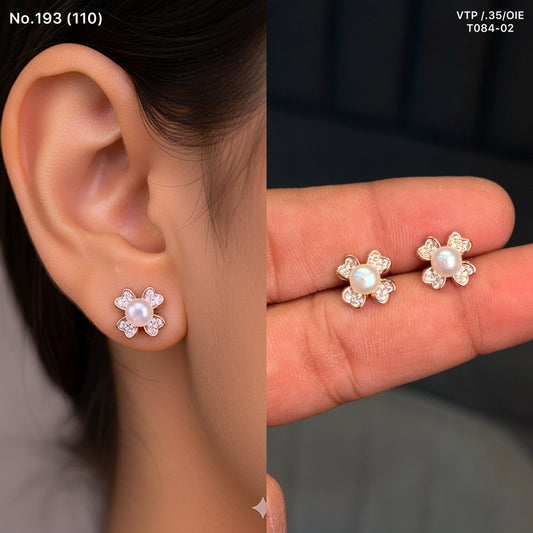 Regal pearl bloom silver stud