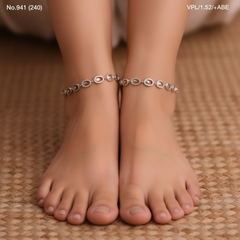 Celestia oval spark silver anklet for women