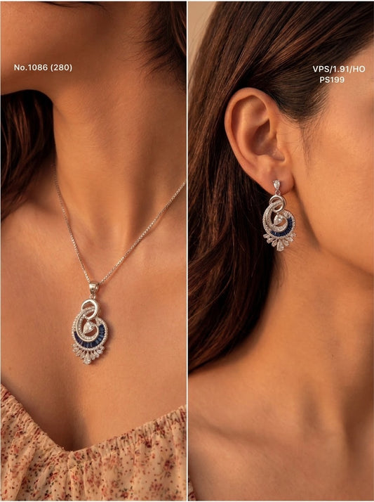 Shruti silver pendant set for women