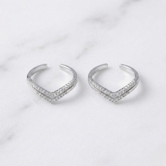 Glimmer duo silver toe rings for women