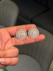 Crown glow silver earrings