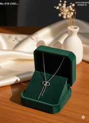 Bowline silver chain pendant