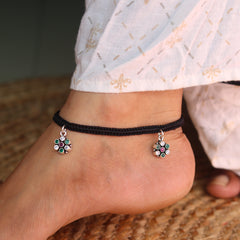 Charming Colour Bloom Silver Black Thread Payal for Women