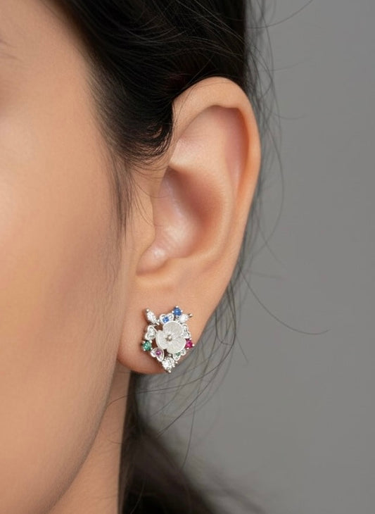 Urban white bloom silver stud