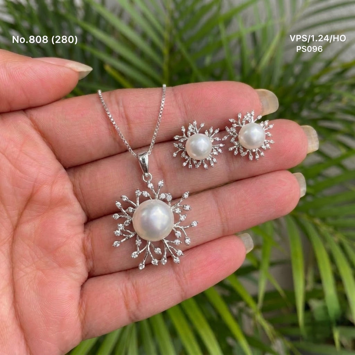 Pearl diamond crest silver pendant set for women
